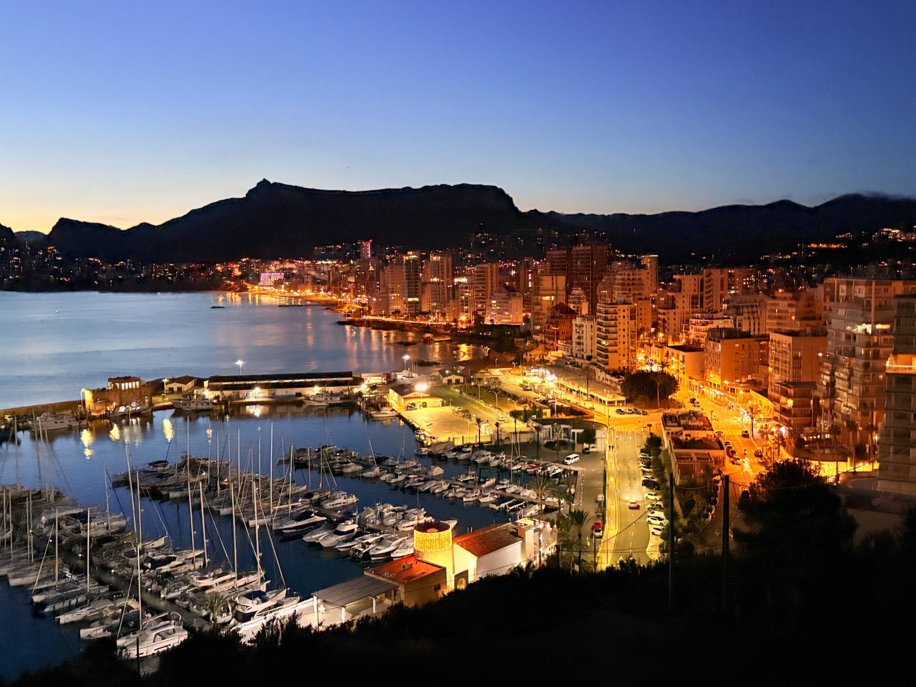 Hafenlichter an der Costa Blanca